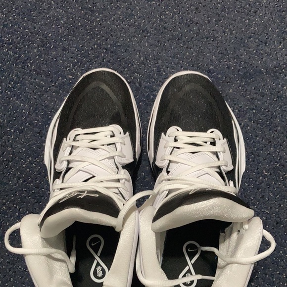 KYRIE INFINITY - Picture 7 of 13